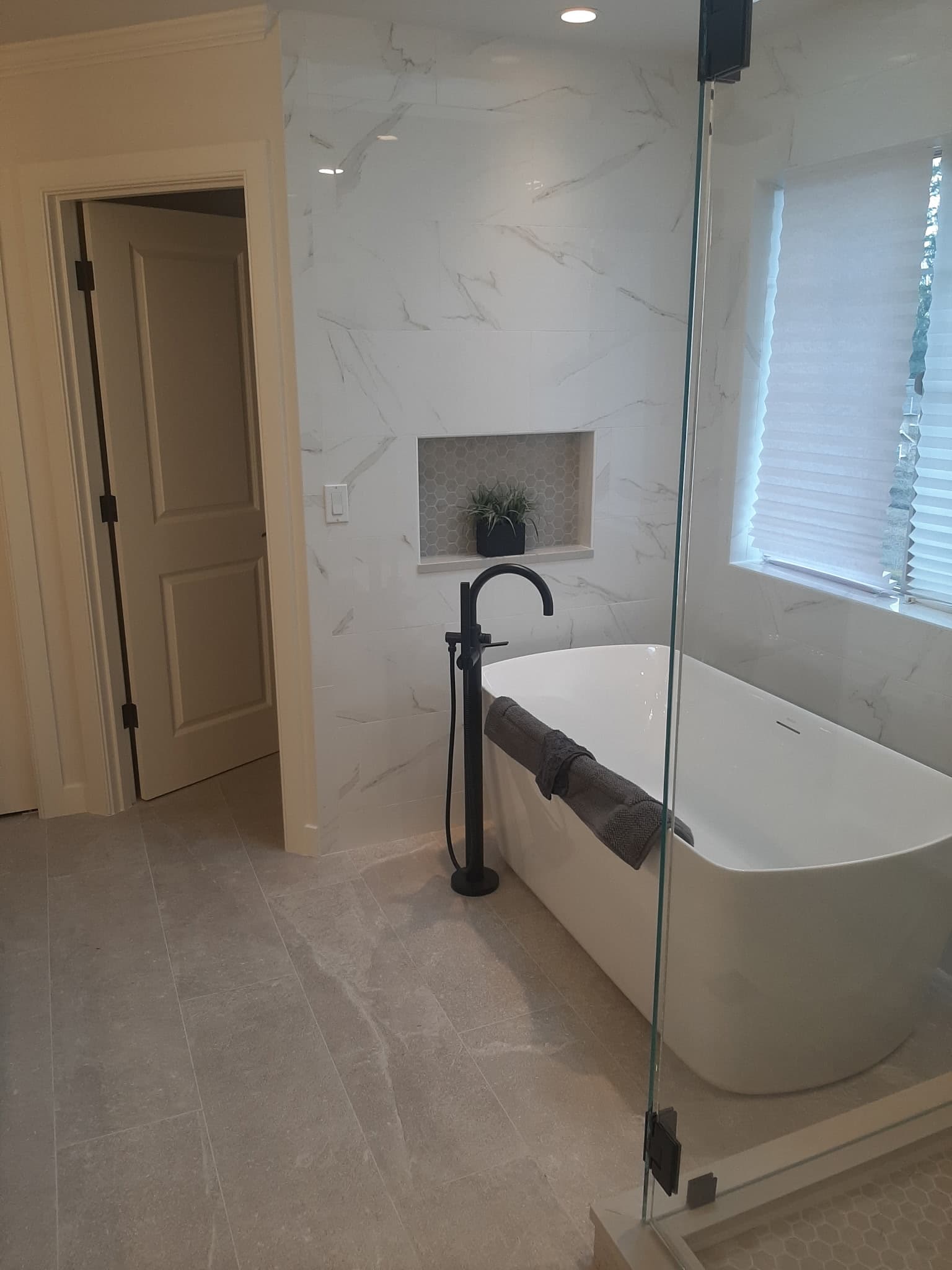 Satari Master Bath
